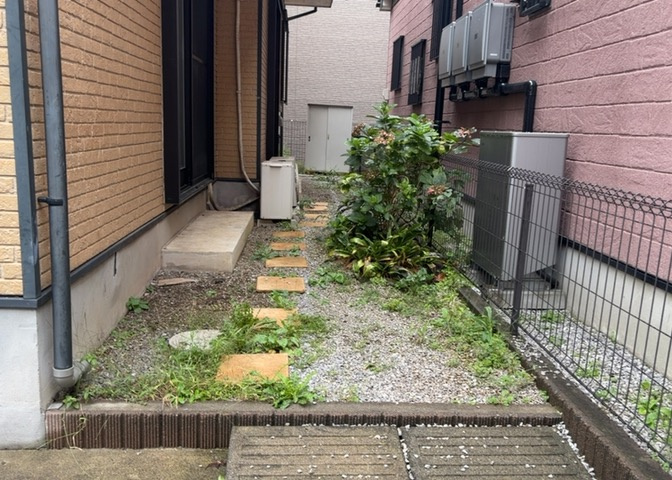 庭があることでガーデニングや家庭菜園はもちろん、こどもの遊び場やペットを放して遊ぶことができます。また、家の周囲に余裕があるということです。隣地との間があれば、十分な日当たりと、風通しが確保できます。
