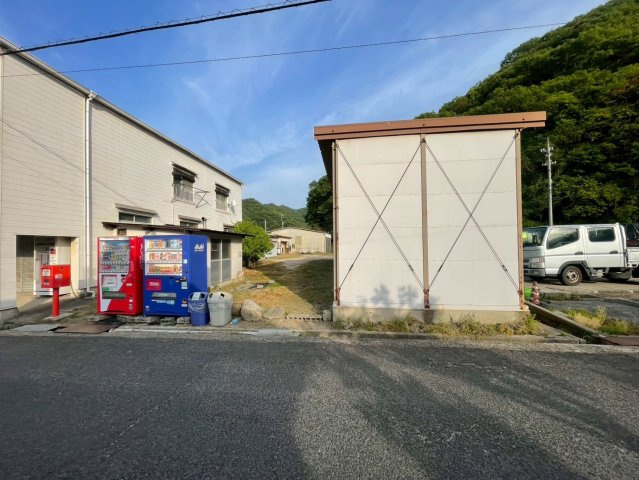 外観：334000223970