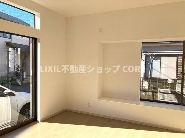 室内はいつも明るい印象なので気持ちの良い朝を迎えられます。毎日の生活も明るくなりそう♪　