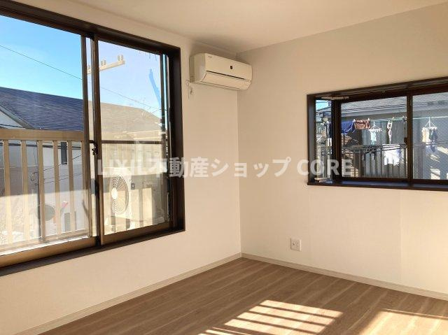 居室となる空間には毎日しっかりと光が差し込みます♪明るい室内になっております！　