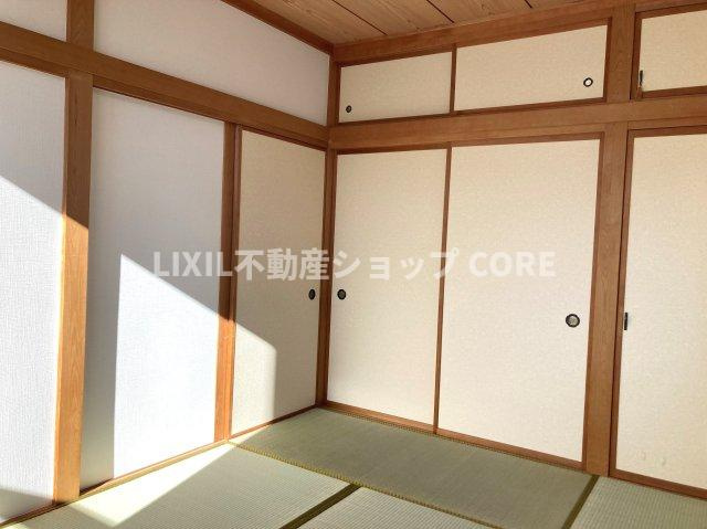 元気が生まれるお部屋です。明るい気分で始まればなんだか一日いい事が続く気がします。　