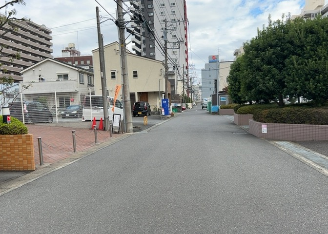 景色重視でお家選ぶをするとスーパーが遠い！学校が遠い！など生活をするうえで利便性で困ることもあります。まず一度現地を見学する際に、周辺の施設などがあるかを確認し、暮らし始めた後のことを想像しましょう。