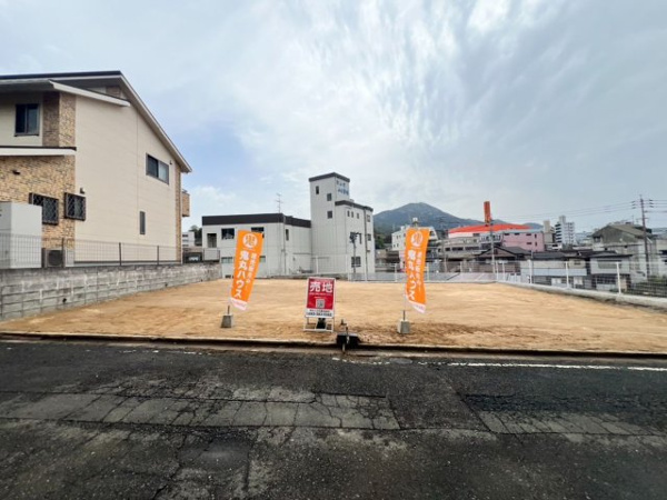 【山王二丁目の前面道路含む現地写真】