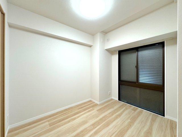洋室4.5帖　間取り図左上の部屋
