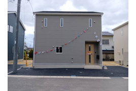 宇部市大字際波の新築戸建ての外観