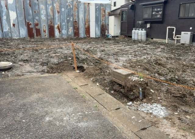 家を建てる前提で土地を探している場合、地盤の丈夫さは譲れない条件の一つです。地盤が脆弱だと追加工事が必要となります。また、過去に地盤沈下や液状化現象を起こした土地は、できるだけ避けた方がいいでしょう。