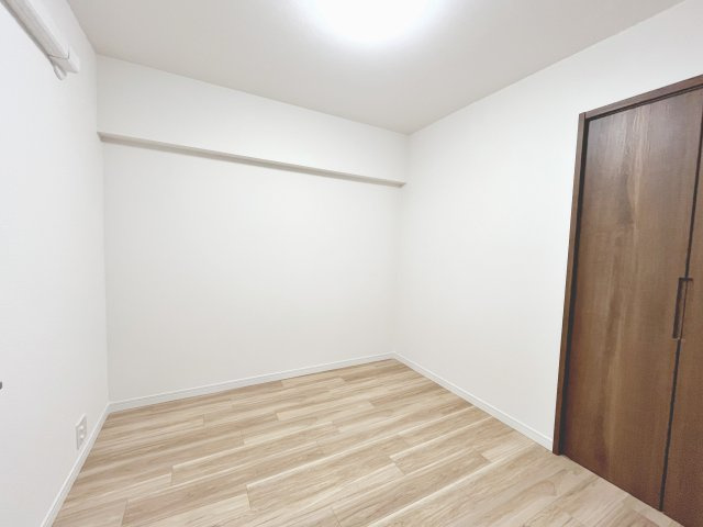 広々とした洋室です