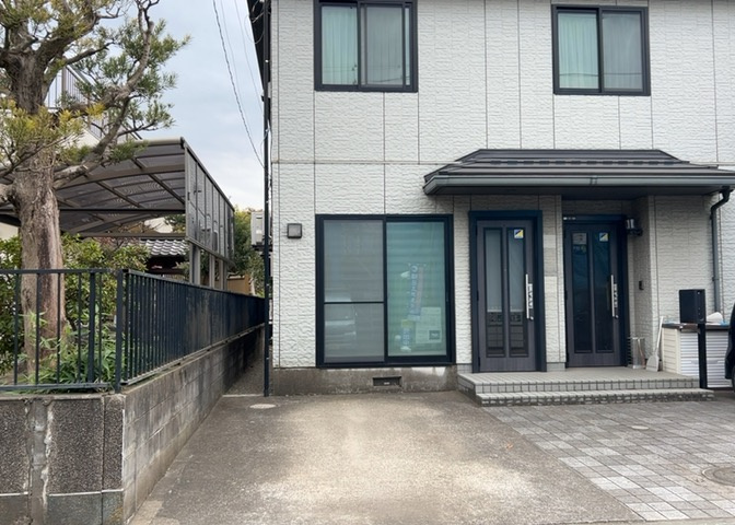 眺望を気にして物件を探す場合、前面に建物が建っていないか現地で確認しましょう！前面に建物があると景色はもちろん、日当たりや風通しにも影響が出てきます。住んだ時のことを想像しながら現地見学をしましょう。