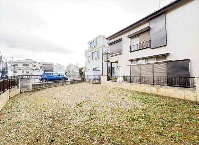 販売現地／2026年1月29日撮影　　通りからの視線が気にならない立地なので家族のプライバシーも守れます。