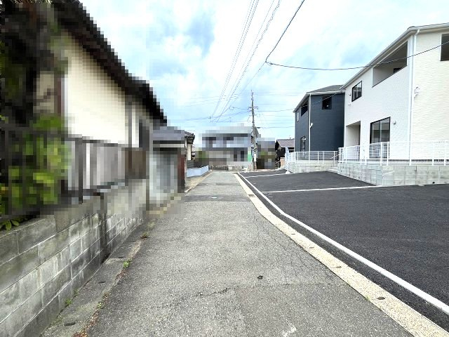 現地写真。前面道路です。