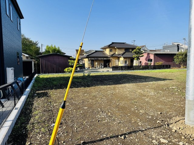 ～閑静で落ち着きのある住宅地内　建築条件の付いていない売地です～