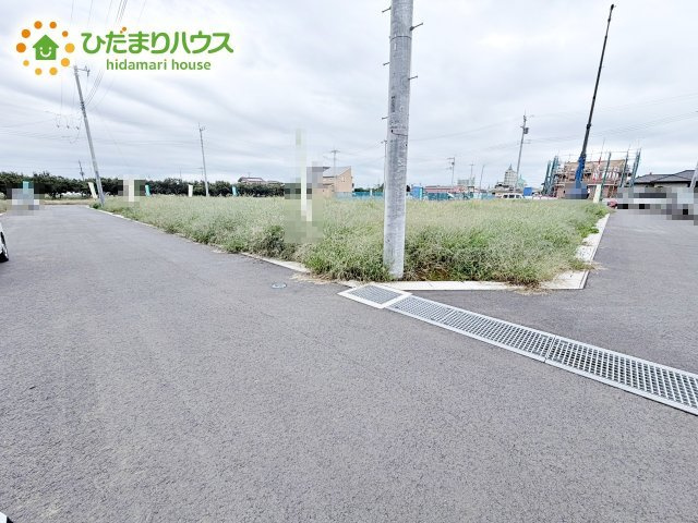 前面道路幅6ｍ☆車の出入りもラクラクできちゃいます(^^♪