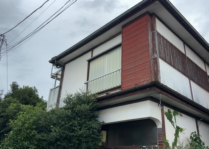 家を建てる前提で土地を探している場合、地盤の丈夫さは譲れない条件の一つです。地盤が脆弱だと追加工事が必要となります。また、過去に地盤沈下や液状化現象を起こした土地は、できるだけ避けた方がいいでしょう。
