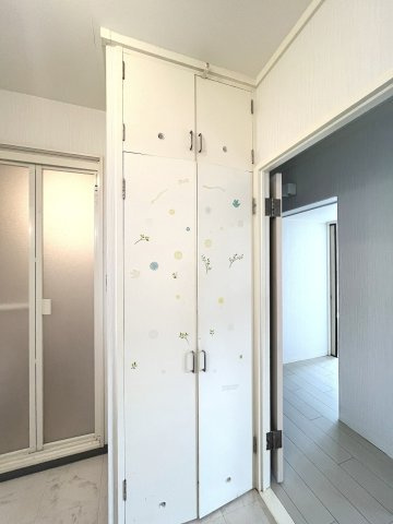 洗面所にある収納、リネンの整理などにも便利です