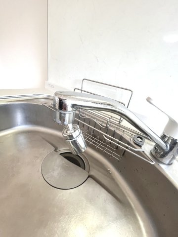シングルレバー水栓と可動式の蛇口