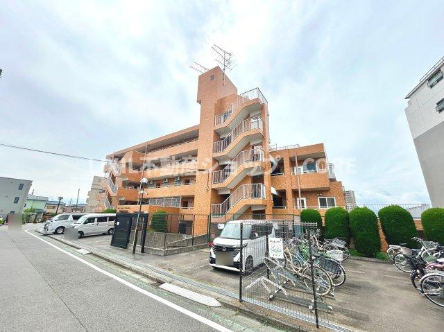 鉄筋コンクリート造7階建7階部分、新耐震基準・旧耐震が気になる方はスタッフまでお問い合わせください。