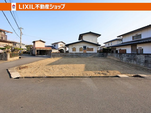 建物面積31.3坪、敷地面積46.06坪、駐車2台+砂利部分普通自動車2台可能