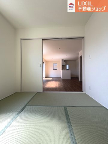 同仕様写真（内観）