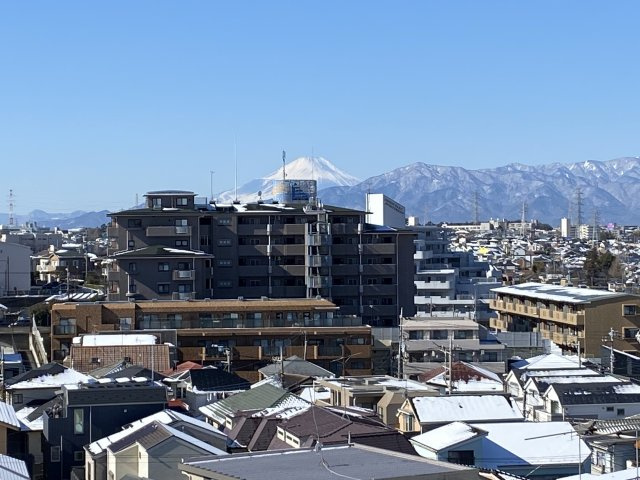 天気の良い日には大山、富士山が望めます。