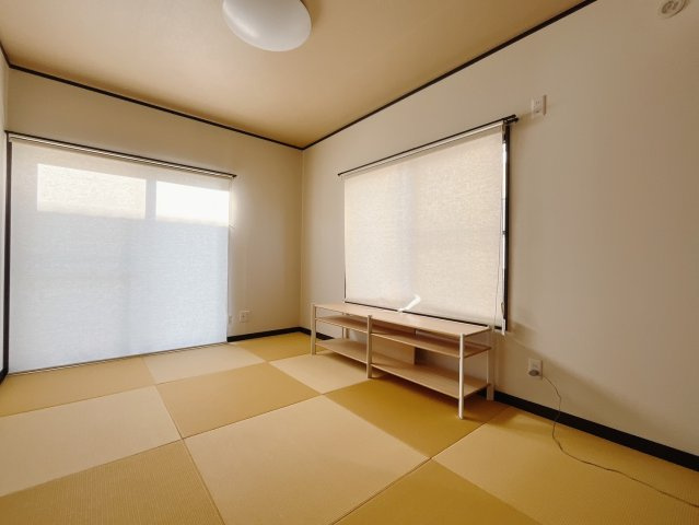 ■1階和室｜和室を書斎にしたり、冬にはコタツを敷いて家族みんなで年越しをするのもいいですね。家族みんなのお気に入りの空間になります