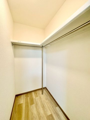 収納が豊富で、暮らしやすさに配慮した間取りです。