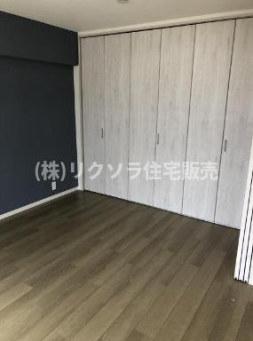 エバーグリーン門真の洋室
