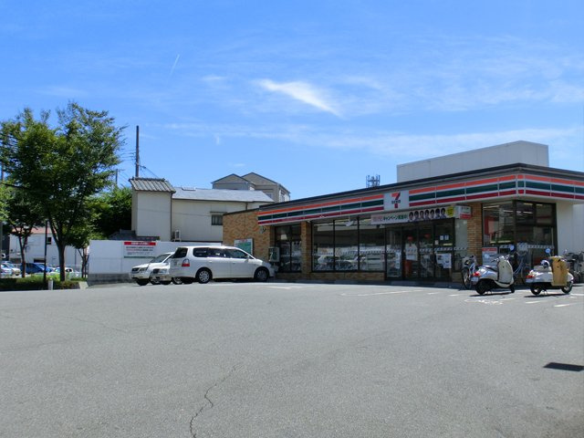 【セブンイレブン神戸舞子坂1丁目店】　徒歩8分(約600m)。24時間営業です。ATMやマルチコピー機、ペットボトル回収機が設置されています。