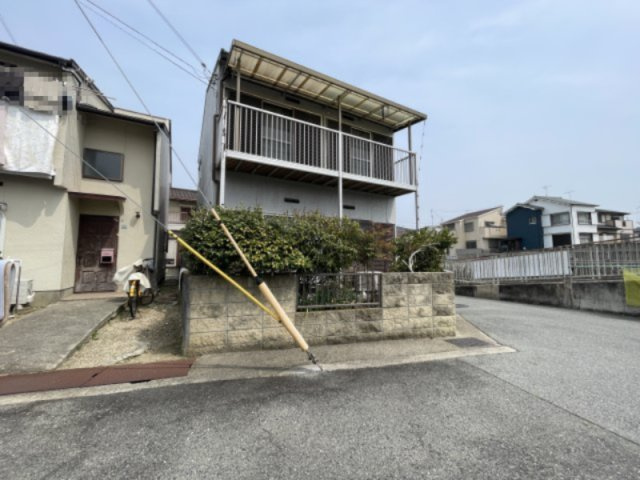 【現地写真】　敷地全体を有効活用しやすい形状の土地です。建物の配置計画が立てやすく、駐車スペースやアプローチなども含めてレイアウトしやすい点が魅力です。