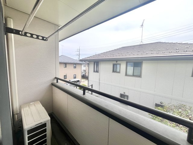 ■バルコニー｜プライバシーが守られたインナーバルコニーは、くつろぎの空間としても、アウトドアの空間としても活躍をしてくれます。