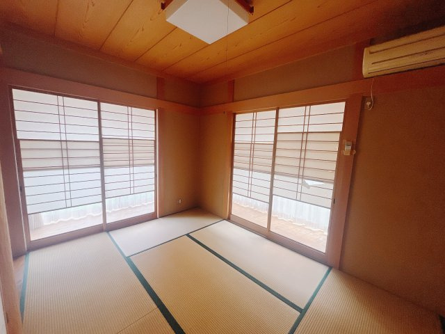 ■1階和室｜和室でしか味わえない畳ならではの香りや素材で和のやすらぎを感じてください♪休日はお子様とお昼寝するのにも最適です！