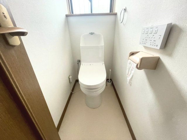 階ごとにトイレがあるから、朝の混雑とも無縁。家族みんなが、気持ちよく使える動線設計です　
