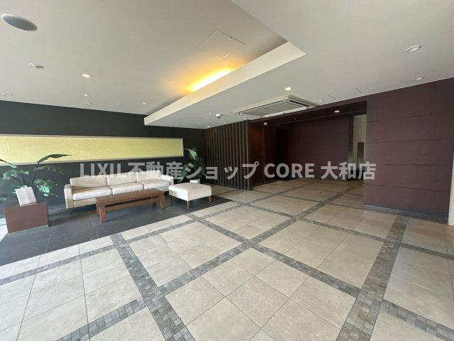 スーパーやドラッグストアなどの買い物施設が近くにあり、生活便利な立地になります！