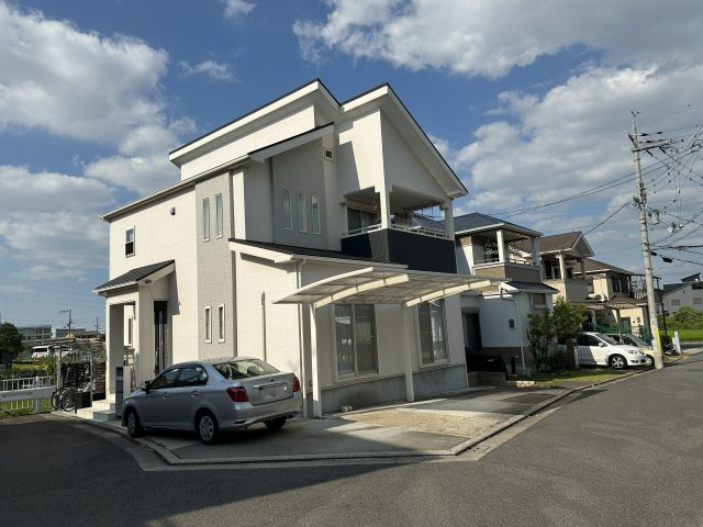 外観：327001603305