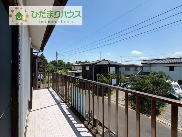 広々としたバルコニー。お洗濯物もぜーんぶ干せちゃいます！！