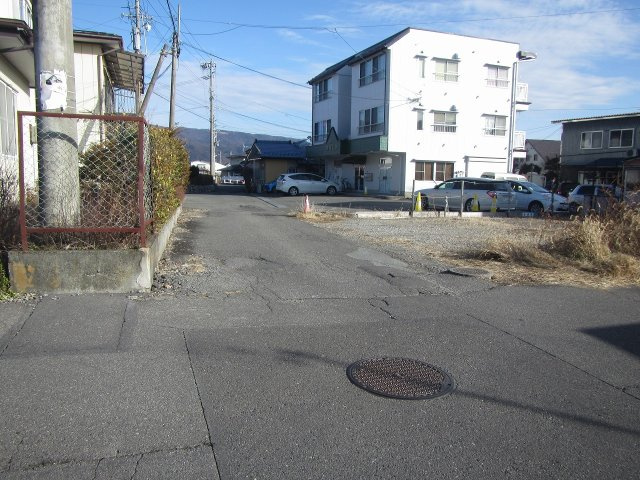 北側　前面道路