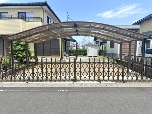 ■カーポート｜ご自身やご家族・友人の愛車もしっかり守れるカーポート付き♪雨や雹も安心です！