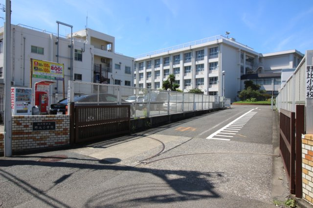 野比小学校まで徒歩11分(850m)