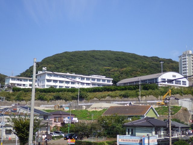 野比中学校まで徒歩21分(1.4km)