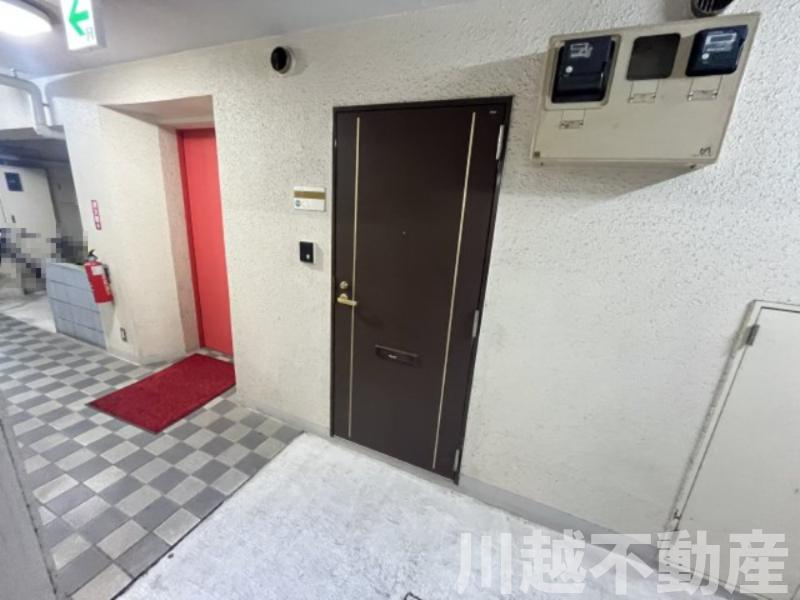 毎日通る玄関はこちらです