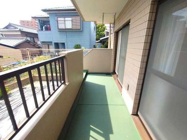 南面バルコニーにつき洗濯物がよく乾きます！