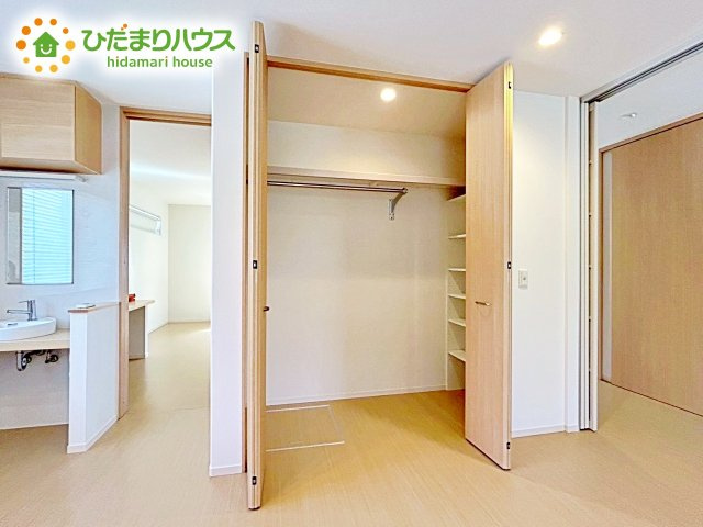 室内の整理整頓にとても役立つクローゼットを完備！お部屋が綺麗だと心がスッキリしますね♪