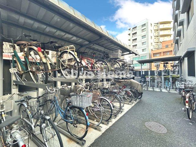 【自転車置き場】最新の空き状況や費用などの詳細は担当スタッフまでお問い合わせください。