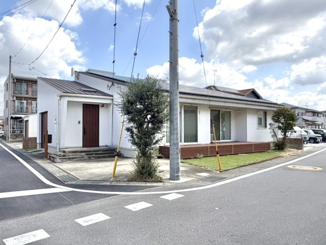 ■外観|シンプルで洗練されたデザインは住まう人の色に染まり、個性を映し出します♪本日見学可能(*＾＾*)