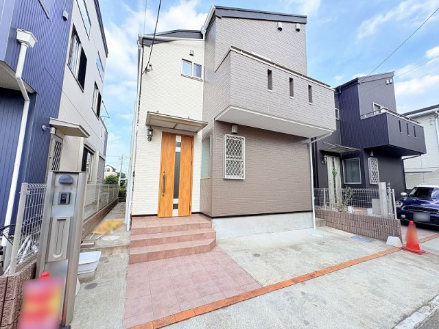 浴室暖房乾燥機、追焚機能、洗髪洗面化粧台、温水洗浄便座など設備仕様も充実しています。