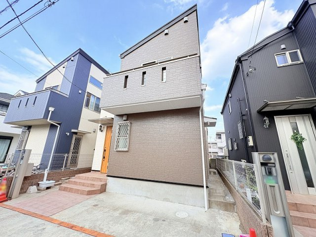教育施設や商業施設が近くに揃い暮らしに便利なロケーション。