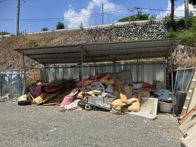隣家の土地はどうなっているのか、生活利便施設が近くにあるのか、学校まで近いかなど、お客様のライフスタイルにあわせたイメージが重要です。また、近くにあると困る施設が近くにないかも確認するといいでしょう。
