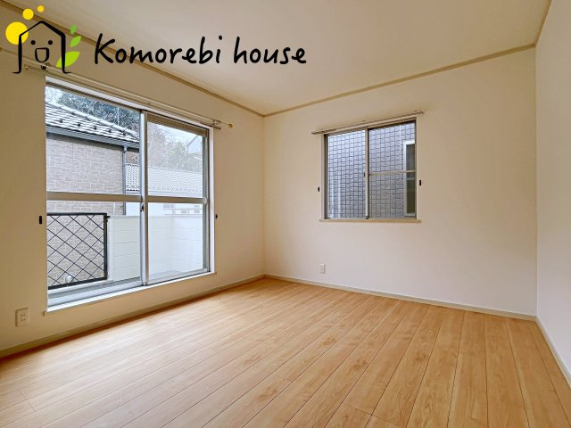 開放的な寝室です
