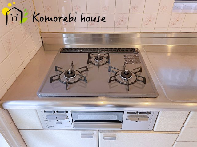 コンパクトなキッチンで掃除もラクラク