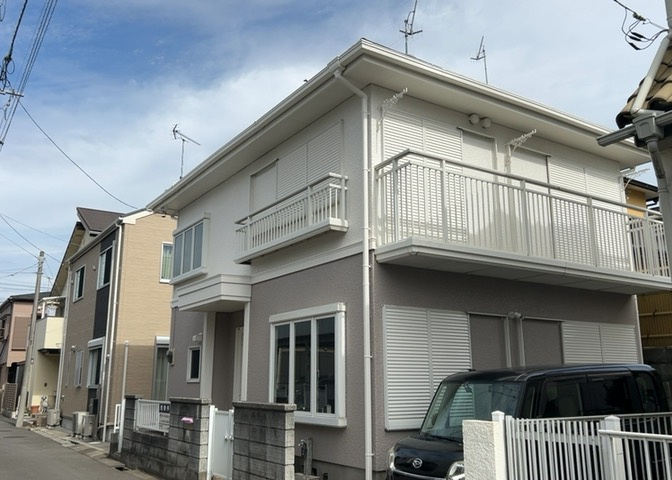 お持ちの車種によっては前面道路が広い方が便利でしょう。しかし、前面道路が広ければその分交通量が多くなるため、騒音などが気になる場合があります。実際に現地を見学し、周辺交通量や騒音などを確認しましょう！