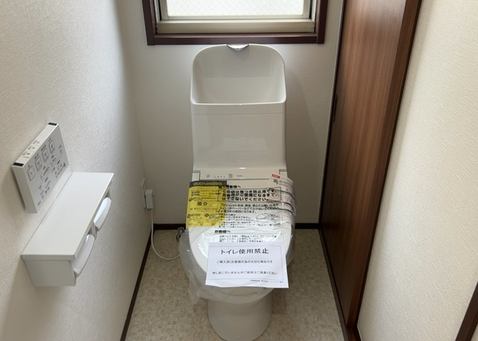 トイレは大きさや形、機能、抗菌性などが異なる多種多彩なタイプが各メーカーから出ています。それぞれに良さがあるため、事前にどういったタイプのトイレがいいのかをご家庭内で決めて、内見に行くといいでしょう。